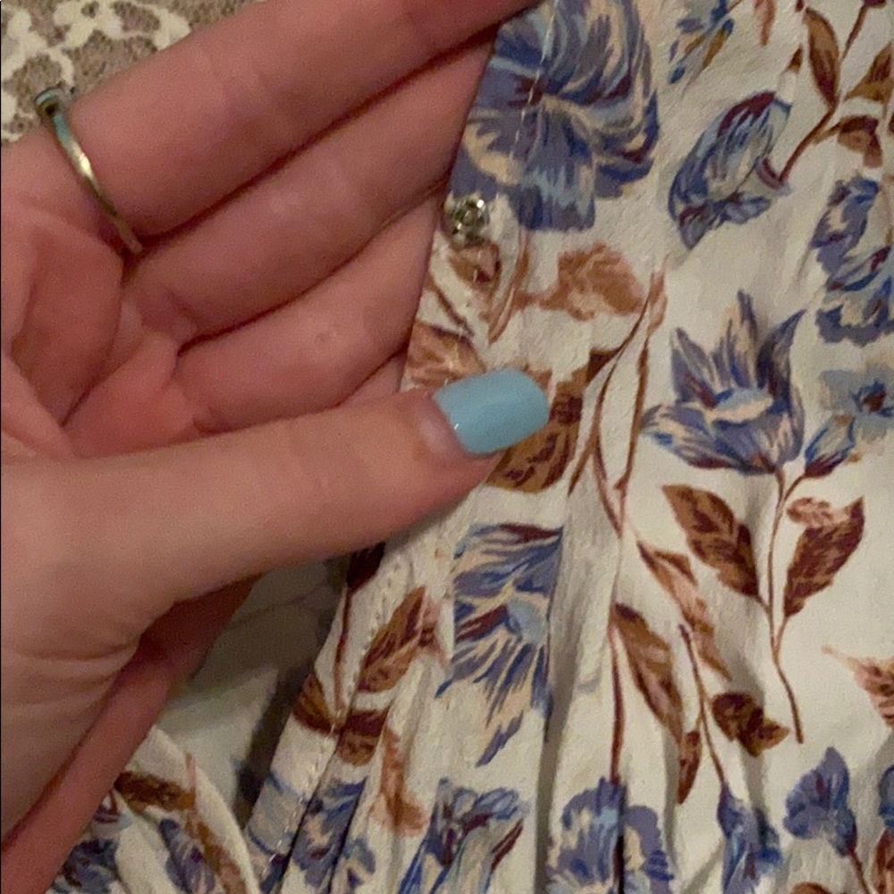 Romper - Picture 2 of 4